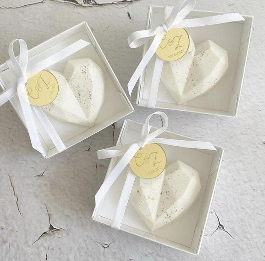Heart soaps are an exquisite gift for wedding and Baby shower guests, or bridal shower party, Thank you Gift Favors